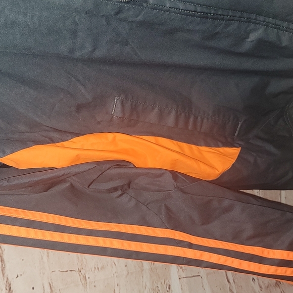 Nwot Adidas hooded windbreaker sz small - Picture 3 of 6